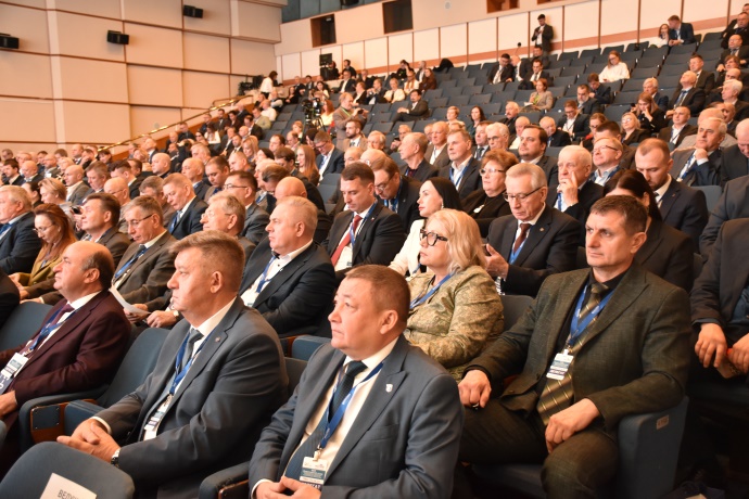 28.10-4.jpg 28.10-4.jpg